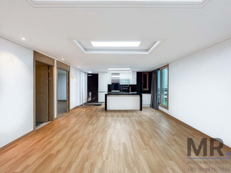 Itaewon-2BR-Low-Rise-Villa-Beautiful-Namsan-View-(H+)-11