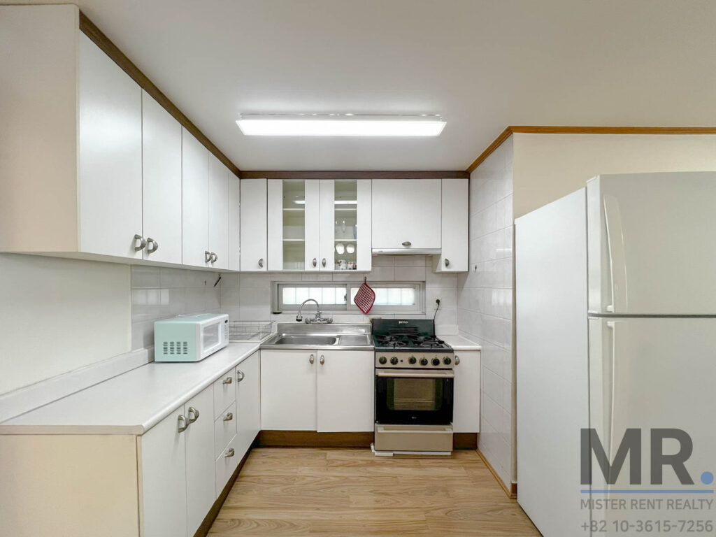 Itaewon-2BR-LowRise-Roof Top-(H+)-4