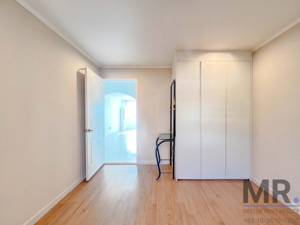 Itaewon-3BR-Villa-For-Rental-Renovated-1 (6)