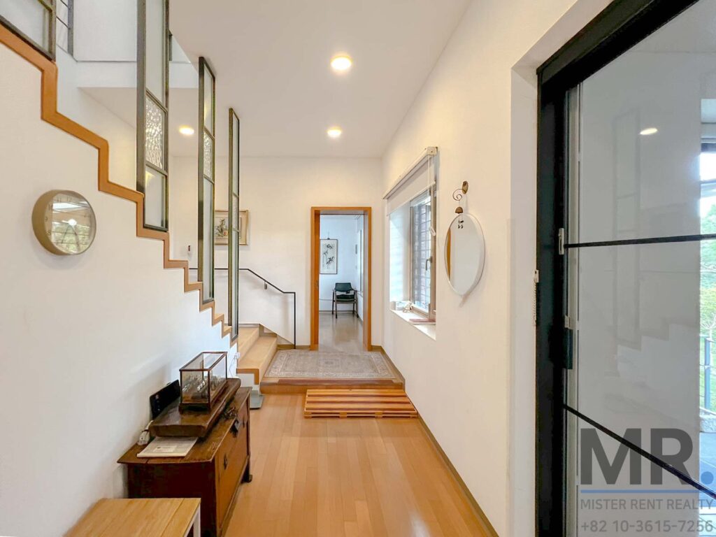 Seogbuk5BR-SingleHouse-Beautiful-Garden-(H+)-3