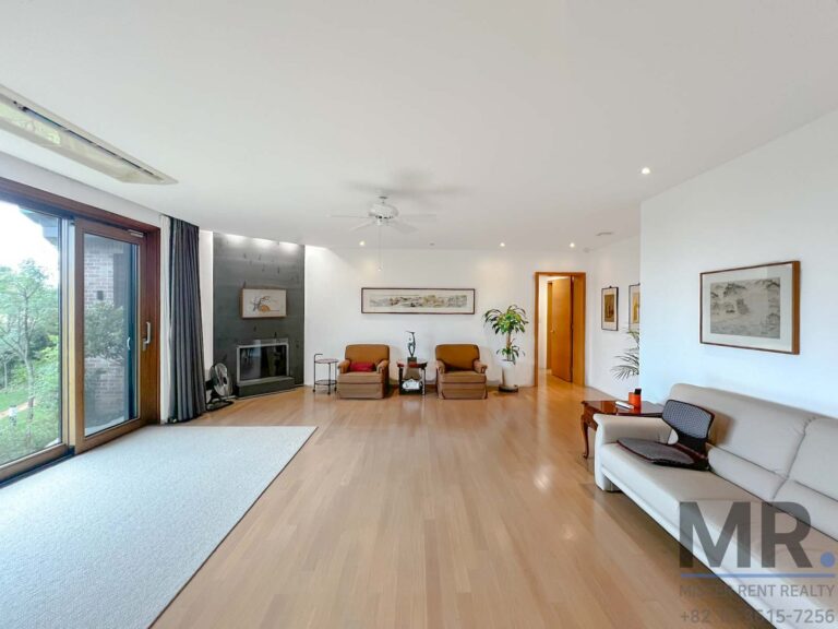 Seogbuk5BR-SingleHouse-Beautiful-Garden-(H+)-4