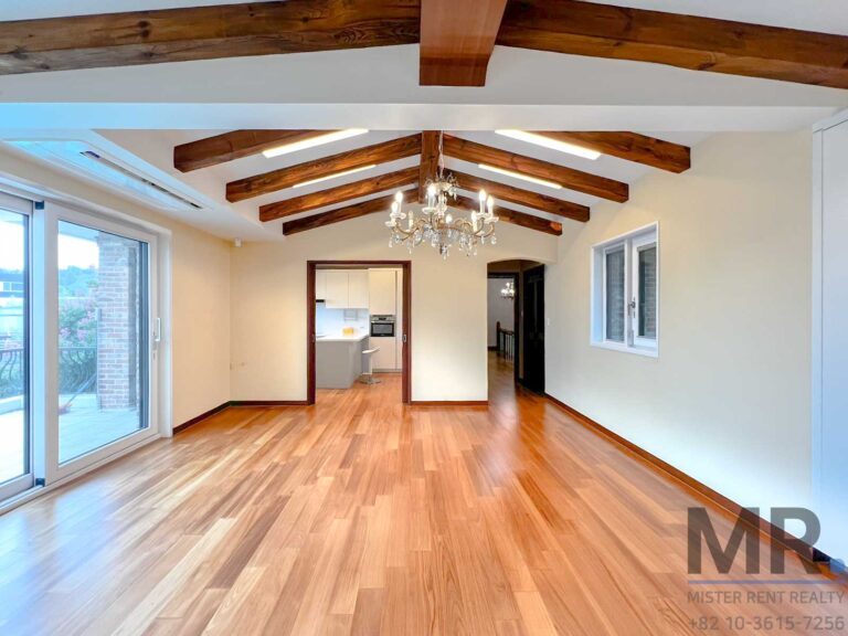 Seongbuk-5BR-SingleHouse-Stunning Garden-(H+)-14