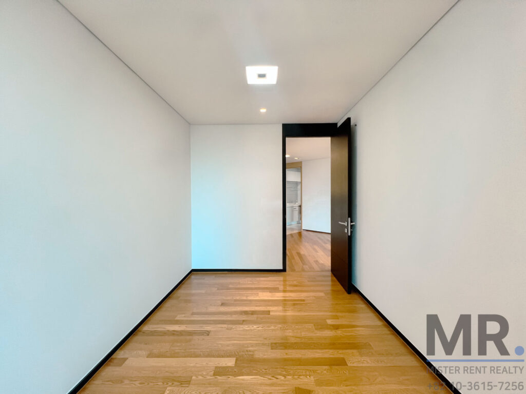 YongsanSt.-4BR-High-Rise-ModernDesign-5