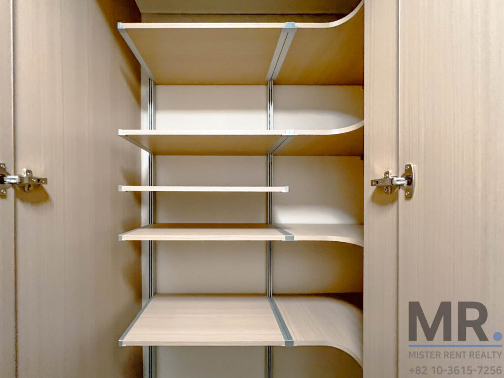 YongsanStation-4BR-High-Rise-Modern&Convinient-22