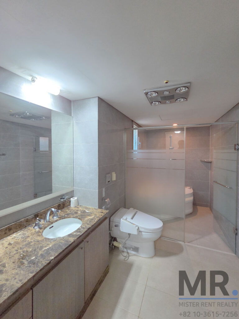 Dongbinggo-Villa-3BR-Rental-Renovated-Goodview-104259