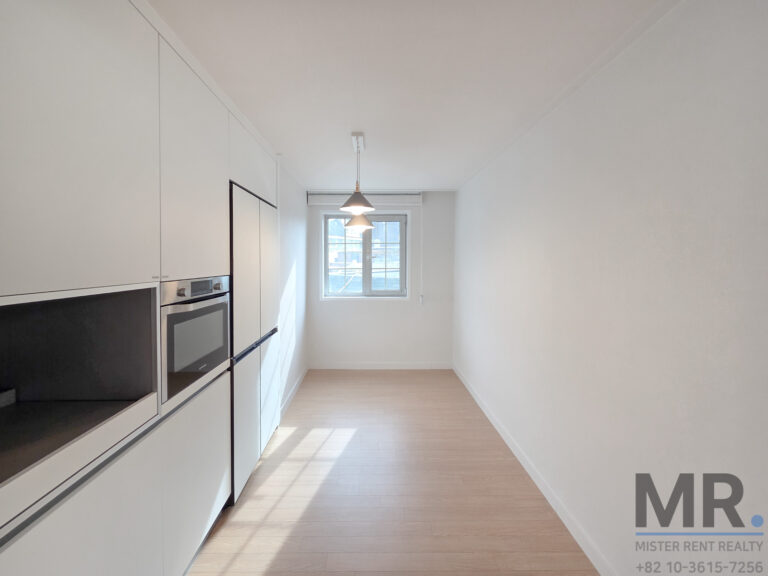 Itaewon-2BR-Villa-Rental-Renovated-NamsanView_01