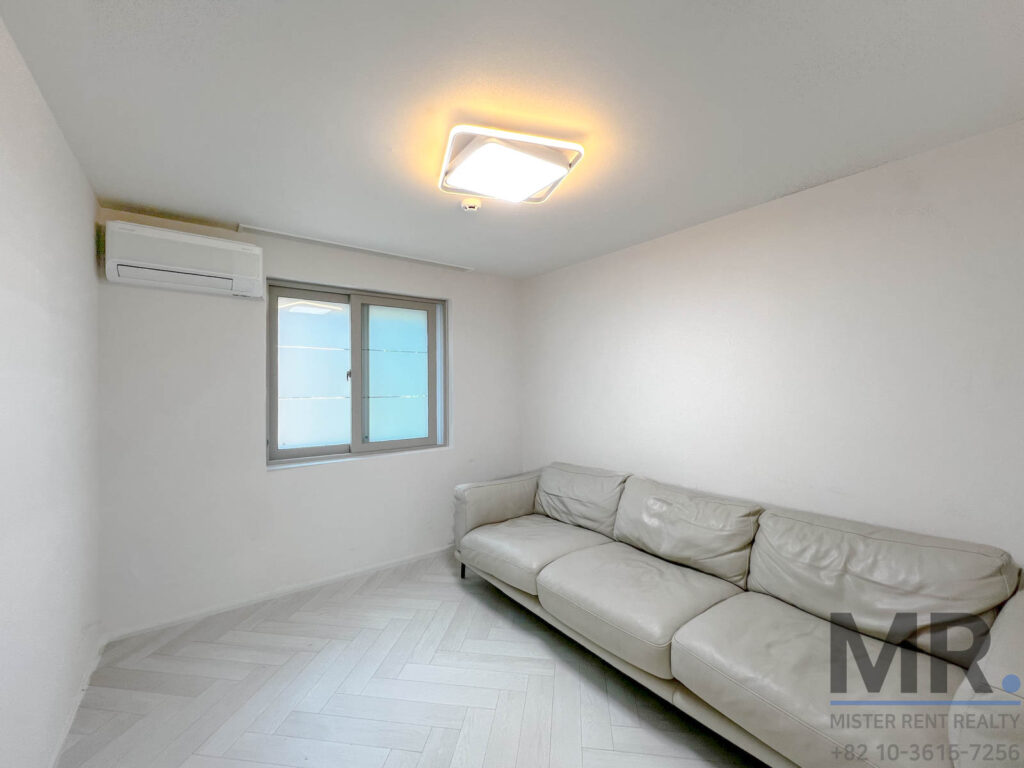 Itaewon-3BR-Rental-Villa-Renovated-09