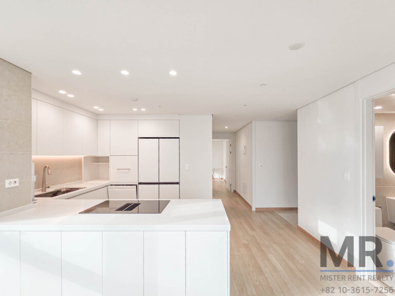 Seoul-Station-Apartment-3BR-Rental-Renovated-Goodview-093754