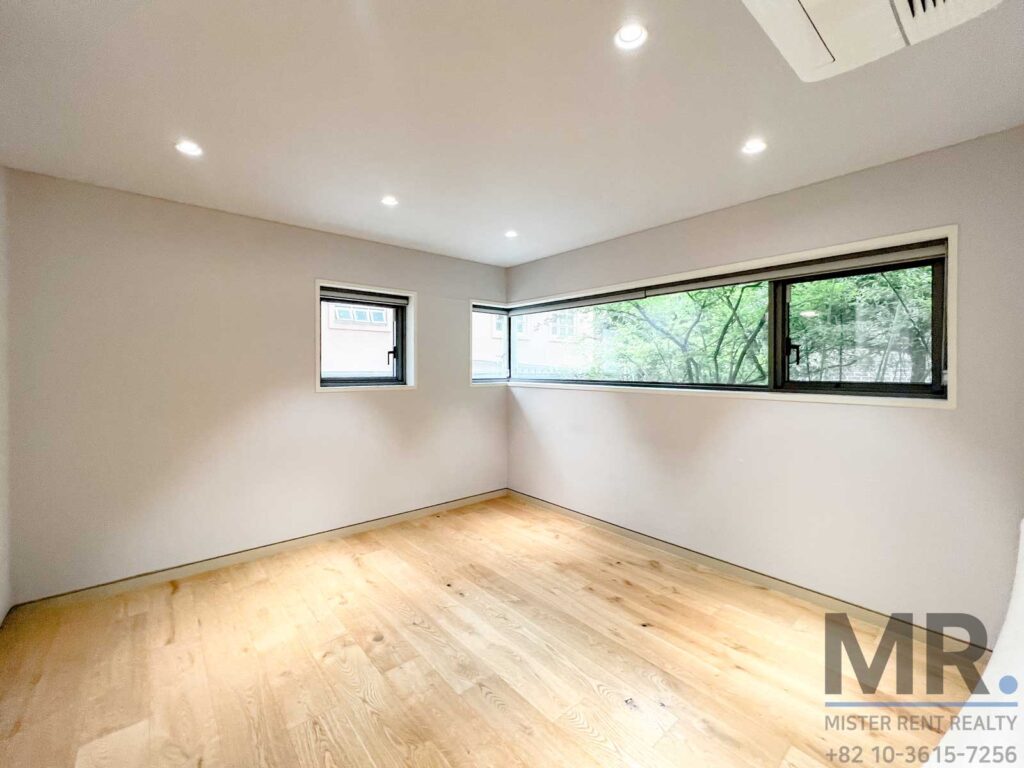 Seoul-French-Village-Rental-3BR-Modern-Terrace_06