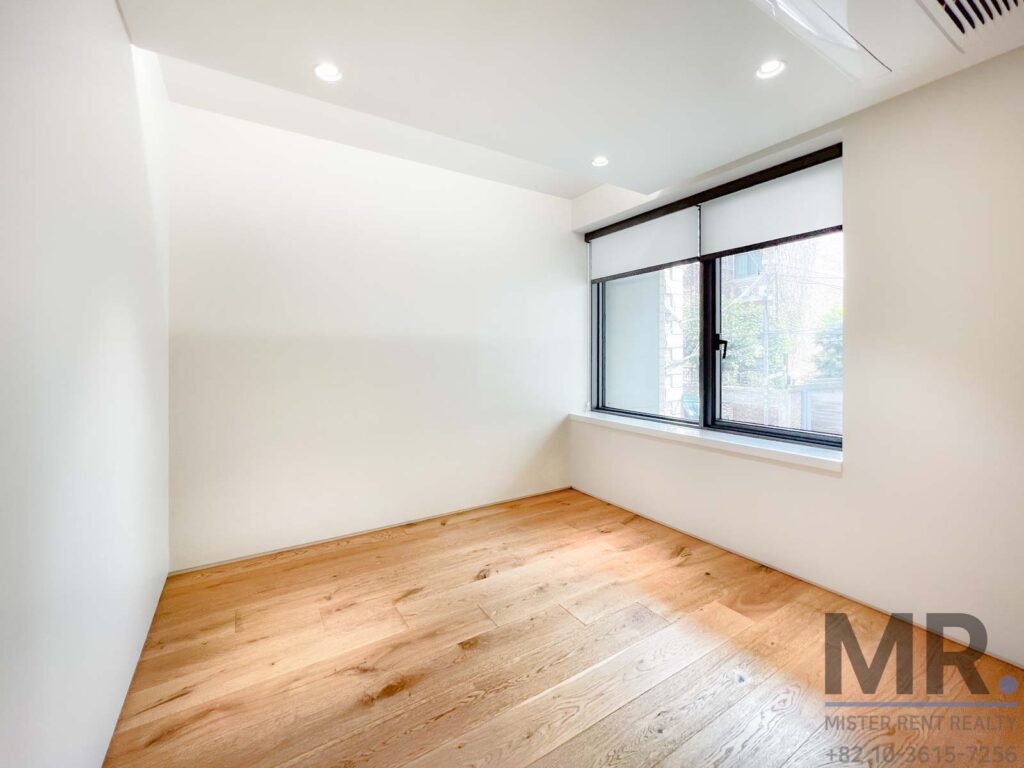 Seoul-French-Village-Rental-3BR-Modern-Terrace_13